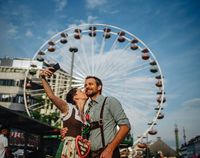 villacher-kirchtag-riesenrad-selfie-region-villach-tourismus-gmbh-mart